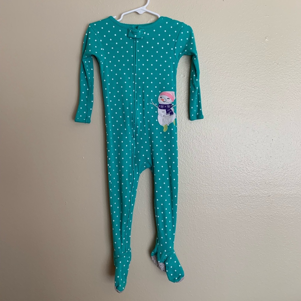 💕Girls 24 month pajamas by Carter’s